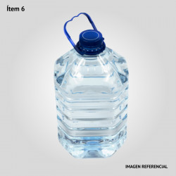 Agua mineral sin gas en envase de 5 litros.